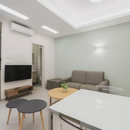 Peris 3 - Near Old Town - Ac, Wifi Apartment *